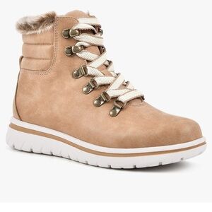 CLIFFS BY WHITE MOUNTAIN Hallett Hiker Bootie Brown Wheat Size 8.5 Wide Width